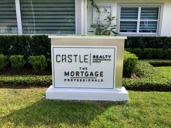 Custom Monument Signs of Castle Mortgage Professionals in Florida